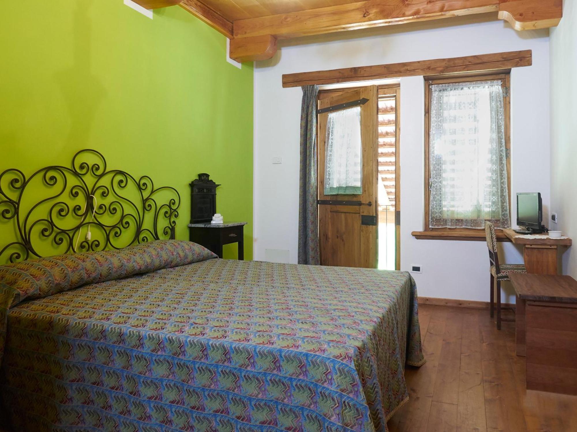 B&B Cascina Dell'Eco Busca Εξωτερικό φωτογραφία